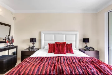 Sotogrande-Self-Catering-Accommodation-Bedroom-One-2